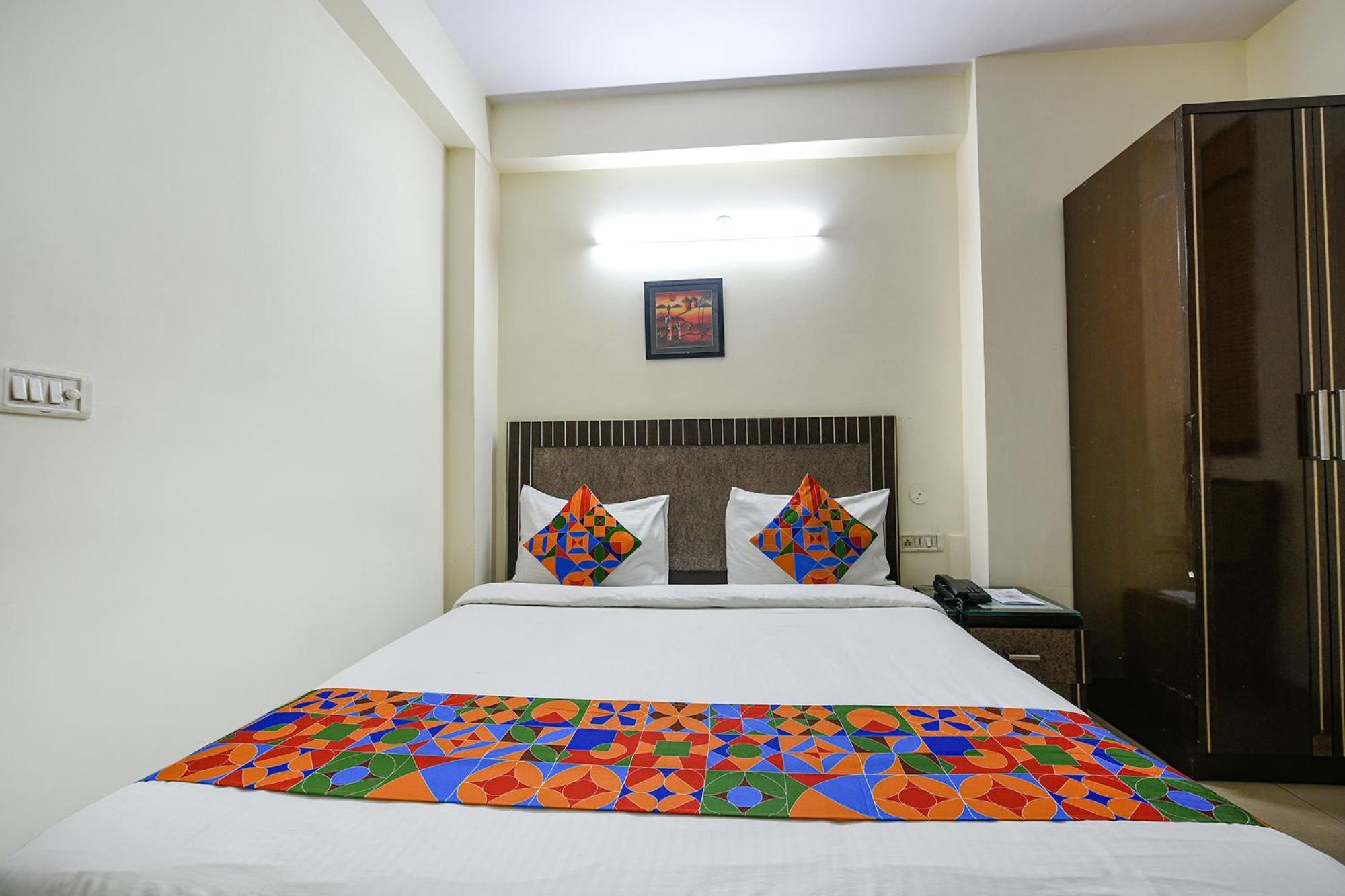 Fabhotel Swiss International Patel Nagar Ню Делхи Екстериор снимка